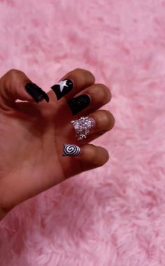 Nails Acrylic Junk, Nails Vision Board, Junk Nails Bling, Nail Set Ideas, Stiletto Nail Designs, Nails With Charms, Money Nails, Fancy Nails Designs