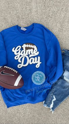 We are loving these trendy chenille patch gameday sweatshirts! Choose your team colors and sport wearing these to your next game!  Sweatshirt features a large chenille patch on the front!  Personalization: Choose your sweatshirt color and patch color and let us create your own custom sweatshirt!  Sweatshirts are unisex sizing!  XS-3X!  Washing instructions: We recommend washing the sweatshirt inside out on cold and hang to dry to keep the patch looking new! Chenille Patch Sweatshirt, Kara Kara, Patch Sweatshirt, School Sweatshirts, Chenille Patch, Womens Sweatshirts, Custom Sweatshirts, Wonderful Words, Sport Wear