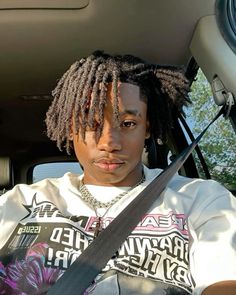 Haircuts V Shape, Haircut Low Maintenance, Layered Haircuts Short, Pretty Dreads, Hair Boy