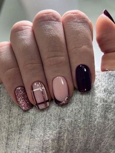 Pink Glitter Nails, Romantic Nails, Gold Glitter Nails, Plaid Nails, Rose Gold Nails, Burgundy Nails, Brace Yourself, Nail Designs Glitter