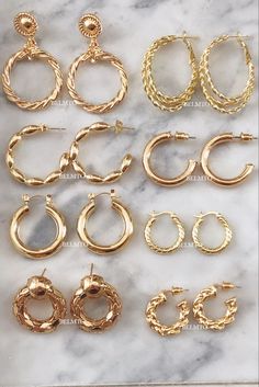 Jewelry Accessories Ideas, Jewelry Essentials, Classy Jewelry, Gold Earrings Designs, Jewelry Lookbook, Women's Jewelry And Accessories, Jewelry Photography, Classic Jewelry