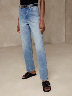 A modern heirloom, this jean is designed to suit many tastes: size down for a higher rise and figure-hugging fit, or take your regular size for a slouchy, highly relaxed take on this season's straight-leg styles.  Crafted in our softest non-stretch denim from Italy's Candiani mill.  LOOSE FIT: Mid-rise and slouchy with a relaxed, straight leg.  Recommend one-size down if you prefer to wear high-rise.  ORGANIC: Made with certified, organically grown cotton that's easier on the earth.  FROM ITALY' Spring Mom Fit Pants With Straight Hem, Light Wash Straight Hem Spring Pants, Mom Fit Rigid Denim Bottoms With Tapered Leg, Light Wash Pants With Straight Hem For Spring, Spring Light Wash Pants With Straight Hem, Spring Light Wash Straight Hem Pants, Everyday Flare Jeans With Straight Hem In Rigid Denim, Summer Medium Wash Tapered Leg Jeans, Relaxed Fit Flare Jeans With Straight Hem