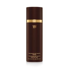 A flawless foundation is all yours with this lush gel-to-powder primer. It's the perfect first step before you apply your makeup. Tom Ford Store, Blurring Primer, Matte Primer, Tom Ford Beauty, Flawless Foundation, Signature Fragrance, Oil Candles, Clean Pores, Skin Care Gifts