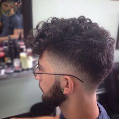 Fade With Beard, Haircut For Men, Gents Hair Style, Trendy Mens Haircuts, Beard Fade, Thick Wavy Hair, Wavy Hair Men