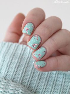 Ivory Nails, Holiday Nails Easy, Skill Learning, Nail Art Noel, Christmas Manicure, Interesting Videos