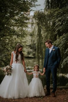 Photography List, Family Wedding Photos, Wedding Anniversary Photos, Wedding Ceremony Photos, Wedding Picture Poses, Portrait Photography Poses, Kids Collection, Wedding With Kids, Family Wedding