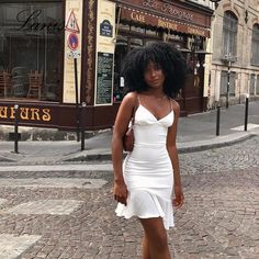 Mini Dress Club, Sundress Outfit, Modele Fitness, Miami Outfits, Spaghetti Strap Bodycon Dress, Summer Sundress, Club Party Dresses, Looks Party, Ruffles Fashion