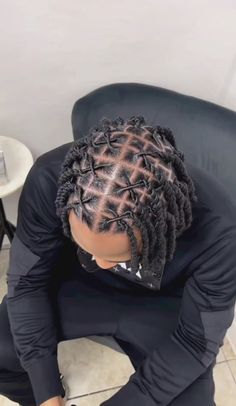 Mens Dreadlocks, Short Dreadlocks Hairstyles, High Top Dreads, Short Dread Styles, Man Ponytail, Black Men Beard Styles, Dreadlocks Hairstyles