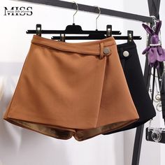 High Waist Irregular Wide Leg Shorts | Uniqistic.com Pants Outfits For Women, Ombre Lace Front, Wide Leg Shorts, Black High Waisted Shorts, Y2k Baby Tee, Pants Outfits, A Line Shorts, Polyester Pants, Women Shorts