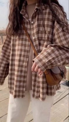 Checked Shirt Outfit, Aesthetic Clothing Stores, Flannel Outfits, Y2k Aesthetic Outfits, Tumblr Outfits, Aesthetic Shirts, Long Sleeve Plaid Shirt, Vintage Plaid, Long Sleeve Plaid