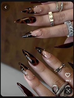 Autumn Acrylic Nails, Elegant Fall, Dark Moon, Brown Nails, Touch Of Gold