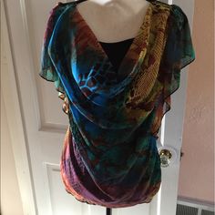 Multi Color Beautiful Top, Never Worn,Scoop Neck With Black Lining Clothes Ideas, Jersey Top, First World, Scoop Neck, Multi Color, Chiffon, Womens Tops, Outfit Inspo, Women Shopping