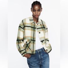 Zara Nwt Patch Pocket Plaid Overshirt/Jacket Size Xl Ecru/Green Long Sleeve Lapel Collar Overshirt. Front Patch Pockets With Flaps. Front Button Closure. Outer Shell 36% Polyester 33% Acrylic 25% Wool 6% Other Fibres Imported Bundle And Save Zara Trench Coat, Cream Jacket, Pocket Jacket, Tweed Blazer, Zara Jackets, Denim Jean Jacket, Linen Blazer, Corduroy Jacket, Zara Basic