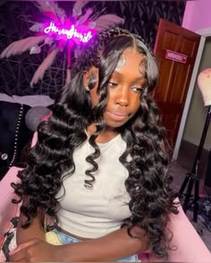 Black Wig Hairstyles Ideas, Sweet 16 Wig Hairstyles, Styles With Lace Front Wigs, Lace Front With Fishtail Braid, Wig Ideas For Birthday, Golden Birthday Hairstyles, Birthday Hairstyles For 14th Birthday, Long Quince Hairstyles, Butterfly Crown Quick Weave