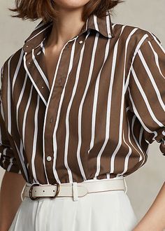 Vertical Stripes Outfit, Ropa Old Money, Polo Outfits For Women, Neutral Capsule Wardrobe, Old Money Outfits, Woman In Suit, Satin Shirts, Women Ralph Lauren