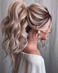 Ponytail Wedding Hairstyles, Ponytail Wedding, Tail Hairstyle, High Ponytail Hairstyles, Hairstyles Homecoming, Glamorous Look, Quince Hairstyles, Wedding Guest Hairstyles