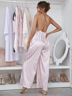 Pijama Party Outfit, Pajamas Cozy, Pijama Satin, Striped Pajamas, Formal Fashion Women, Chic Dress Classy, Sleepwear Fashion, Cute Sleepwear, Night Dress For Women