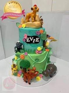 the cake is made to look like disney's live - in - the - jungle