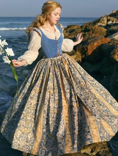 Tudor Period, Old Dress, Dress Idea, When I Go, Fantasy Dresses