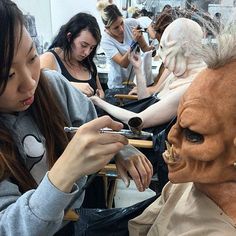 This is what goes down at MUD. #MUDfx Finals week. #SPFX #MakeUp #Artist #FX #makeupartist #BeInspired #StayCreative #makeupschool Makeup Artist Vision Board, Sfx Aesthetic, Monster Fx Makeup, Makeup Special Effects, Makeup Artist Chair, Sfx Makeup Supplies, Makeup Artist Bag, Sfx Burns Fx Makeup