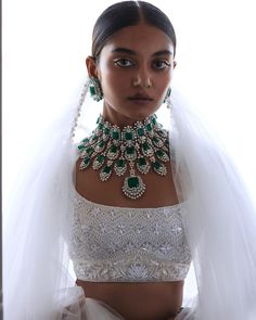 Designer Wedding Jewelry, Colors Combinations, Autumn Jewelry, American Diamond Jewellery, Diamond Necklace Designs, Jewelry Photoshoot, Manish Malhotra, Indian Bridal Fashion