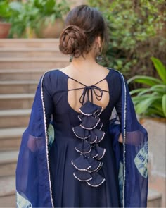 Kurti Back Neck Designs Latest Fashion, Latest Patterns Of Dresses, Dress Back Dori Design, Back Suit Designs Latest, Suit Back Dori Design, Flair Suit Designs, Back Deep Neck Designs Indian Suit, Back Neck Dori Design, Kurti Back Pattern