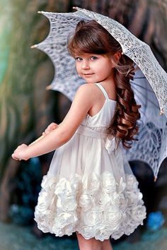 Foto Tips, Childrens Photography, Jolie Photo, Kids Portraits, 인물 사진, Flower Girls, Fashion Kids, Childrens Fashion, Little Princess