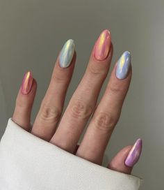 chrome nails, chrome summer nails, summer nails, nail designs , nail ideas, summer nail 2024 trends, nails summer Multicolour Chrome Nails, Crom Nails, Nail Designs For The Summer, Chrome Nail Designs, Pearl Chrome, Chrome Manicure, Neutral Nail Designs, Chrome Nail Polish, Pink Chrome Nails