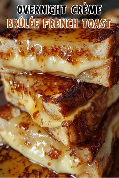 Start your day with a slice of decadent sweetness! This Overnight Crème Brûlée French Toast is the ultimate breakfast treat, featuring caramelized edges, a custardy center, and a delightful crunch. Made with just a few simple ingredients and prepared the night before, it’s perfect for holidays, brunch gatherings, or any day you want to indulge. Crème Brûlée French Toast, Quick Soup Recipes, French Toast Ingredients, Overnight French Toast, Food Park, Breakfast And Brunch, Tofu Scramble