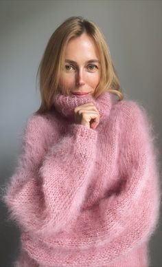 SWEATER WOMEN Pink Mohair 100% HAND MADE CAN BE SHIPPED WORLDWIDE AVAILABLE IN MORE THAN 20 COLORS The length is 60 cm (23.6') Beautiful gifts for girls and women in any ages. All items are beautifully wrapped. Ready to be a gift for your lovely person. YARN:  High quality yarn 25% wool, 25% mohair, 50 % acrylic. COMPOSITION & CARE:  Please treat your new sweater with respect.  Hand wash in cold water then lay flat to dry. You can order longer sweater or sleeves / or shorter - please contact me Mohair Knit Sweater, Pull Grosse Maille, Fuzzy Mohair Sweater, Mohair Sweater Knit, Lovely Person, Pull Mohair, Pull Rose, Mohair Knit, Sweater Turtleneck