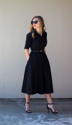 Trending Outfits Latest ideas Please click on photo for more latest ideas for fashion outfits and please like and subscribe my channel How To Wear Belts, Sukienki Maksi, Best Casual Dresses, Wear Black Dresses, Graduation Style, Inspired Outfits, Mode Vintage, Office Outfits, Work Fashion