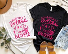 Somebody's Feral Bestie Shirt, BFF Shirt, Besties Shirt, Best Friend Matching Shirt, Best Friend Gift,Funny Bestie T Shirt,Cute Sister Shirt Our stylish, modern and specially designed t-shirts will be the perfect gift for your best friends. Let's make your friends happy 😊 Price is per shirt, not as a matching set ❀DETAIL❀ For printing, we use Bella Canvas and Gildan SoftStyle brand shirts, which are the best in the industry. *Bella Canvas -unisex size -4.2 oz. -Solid colors are 100% Combed Cott Matching T Shirts Friends, Best Friend Shirts For 2, Bff Outfits Matching, Clothing Quotes, Best Friend Matching, Best Friend T Shirts, Bff Shirts, Matching Tshirts, Cute Sister