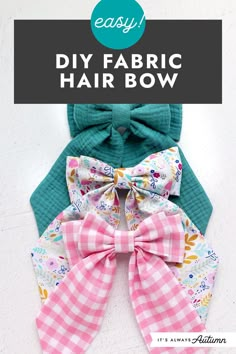 Learn how to make beautiful fabric hair bows using less than a quarter yard of fabric. This is an easy sewing project that will take about thirty minutes. Free sewing pattern. Free Hair Bow Pattern, How To Make Bows For Hair With Fabric, Sew Hair Bows, Free Bow Pattern, Hair Bows Pattern, Fabric Bow Diy, Sew A Hair Bow, Fabric Bows Diy, Printable Sewing Patterns Free