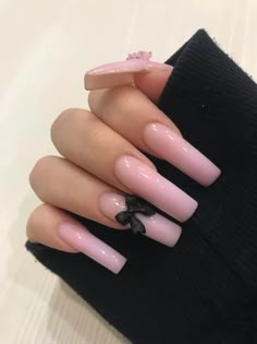 розовые ногти 😋 Punk Nails, Pointed Nails, Classy Acrylic Nails, Almond Acrylic Nails, Soft Nails, Nail Tattoo, Her Nails, Healthy Nails, Fire Nails