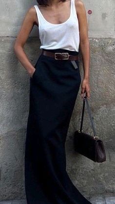 Work To Happy Hour Outfit Summer, Long Black Silk Skirt Outfit, Jen Ceballos, Long Black Skirt, Stile Boho Chic, Maxi Skirt Outfits, Paris Mode, Black Maxi Skirt, Moda Chic