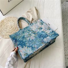 • Main Material: Canvas• Closure Type: Zipper• Lining Material: Polyester• Number of handles/straps: Single• Interior: Cell Phone Pocket• Import Product Flower Luxury, Big Tote Bags, Floral Handbags, Painting Flower, Womens Designer Handbags, Fancy Bags, Pretty Bags, Designer Handbag, Casual Tote