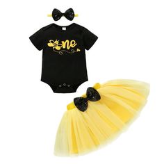 Baby Girls it is my 1st Birthday dress outfit, bee, sunflower, short sleeve, round neck, sequin bowknot tutu skirt with matching headband, one years old clothes 3pcs set, the whole set of clothes make the little baby look more cute and energetic. Infant girls Summer birthday outfits set made of high quality fabrics, soft and comfortable, perfect for birthdays, usual party wear, suitable for 6-12 months, 12-18 months toddler girl. Younger Tree focuses on baby clothes, strives to provide comfortab Tulle Tutu Skirt Kids, Baby Girls 1st Birthday, Summer Birthday Outfits, Bee Sunflower, Summer Romper Outfit, Tutu Skirt Kids, 1st Birthday Dresses, Toddler Skirt, 1st Birthday Outfit