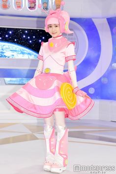 Uchuu Kei, Creepy Cute Fashion, Kei Fashion, Space Girl, Futuristic Fashion, J Fashion, Kawaii Clothes, Really Cute Outfits, Character Outfits