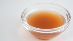 apple-cider-vinegar-uses Diy Spa Recipes, Apple Cider Vinegar Uses, Apple Cider Vinegar Remedies, Vinegar For Hair, Apple Cider Vinegar For Skin, Apple Cider Vinegar For Hair, Vinegar Benefits, Spa Recipes, Apple Cider Vinegar Drink