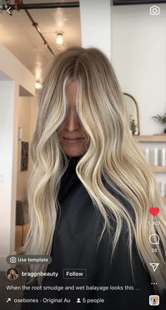 Blonde Hair With Roots, Bright Blonde Hair, Summer Blonde Hair, Blonde Hair Transformations, Inspo Hair, Dyed Blonde Hair, Dark Roots Blonde Hair, Honey Blonde Hair