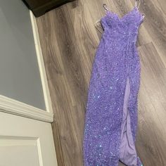 Purple Sequined Prom Dress With Slit Never Worn Price Is Negotiable Send An Offer! Date Dressing, Purple Hoco Dresses, Purple Hoco, Dresses For Date, Purple Sequin Dress, Purple Homecoming Dress, Chic Prom Dresses, Dress Outfits Party, Prom Dress Inspo