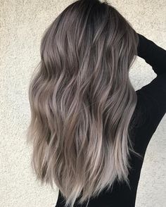 Popelavá Blond, Grey Hair Color Silver, Ash Blonde Hair Colour, Blond Balayage, Silver Hair Color, Silver Grey Hair, Silver Blonde, Ash Blonde Hair, Trendy Hair Color