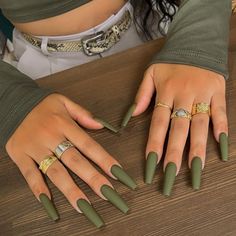 Khaki Green Nails, Khaki Nails, Nails Plain, Nails Inspo Aesthetic, Spring Nails Ideas, Emerald Nails, Nail Art Simple, Green Acrylic Nails, Nails Orange