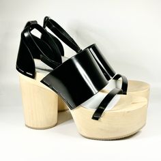 These Are A Brand New Pair Of Maison Margiela Tabi Platform Sandals Size 37 And 37.5 Calf Leather Upper Wooden Sole With Rubber Accents New With Tags Made In Italy Msrp: $1240 Maison Martin Margiela Shoes, Red Leather Sandals, Maison Margiela Tabi, Margiela Tabi, Margiela Shoes, Black Slides, Rubber Sandals, Low Heel Sandals, Square Toe Heels