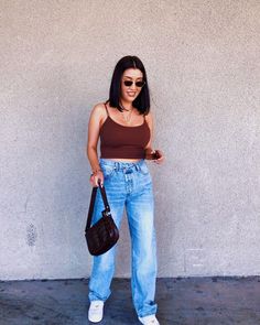 Brown Shirt Blue Jeans Outfit, Brown Outfit Streetwear, Brown And Blue Outfit, Brown Crop Tops, Outfit Ideas Brown, Brown Outfit Ideas, Brown Cami, Blue Jean Outfits, Brown Crop Top