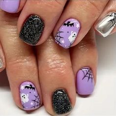 Fall Gel Polish Nails, Halloween Nails Cute Simple, Lavender Fall Nails, Halloween Kid Nails, Lavender Halloween Nails, Purple And Black Halloween Nails Designs, Purple Ghost Nails, Halloween Nails Kids, Halloween Purple Nails