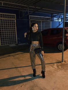 look noite
look com calça paetê 
look festa
look balada
look do dia 
look com blusa preta
inspiração de look 
outfit
outfit paty
look paty
paty girl
balada
calça brilho
paetê 
look com paetê 
look paty com calça de paetê 
look são joão 
paty tiktok
inspiração paty Mesh Top, Women's Top, Clothes