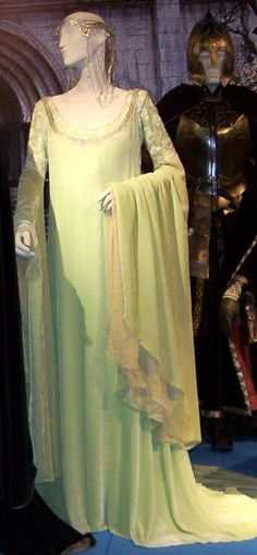 Arwen Coronation, Arwen Cosplay, Hobbit Costumes, Arwen Costume, Elven Design, Arwen Dress, Movie Dresses, Female Costumes, Hobbit Costume