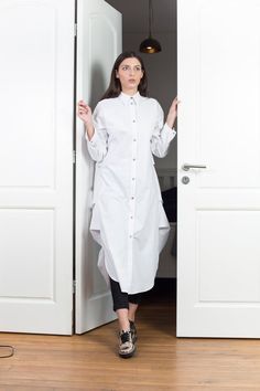 White Shirt dress goals Oversized Dress With Shirttail Hem For Daywear, Oversized Long Button Shirt Dress, Oversized Long Shirt Dress For Daywear, White Oversized Buttoned Dress, Oversized White Buttoned Dress, White Oversized Button Dress, Oversized White Dress With Buttons, Oversized Asymmetrical Hem Dress For Work, White Oversized Dress