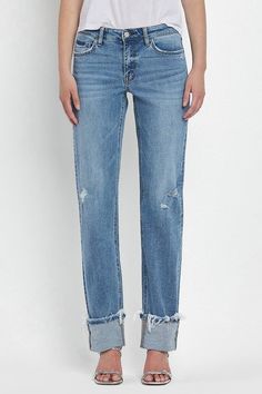 MID RISE CUFFED STRAIGHT JEANS COMFORT STRETCH DENIM, MID RISE WAIST, DISTRESSED DETAIL, SINGLE CUFF HEM, FULL LENGTH, STRAIGHT JEANS F. RISE: 9" / INSEAM: 32" / LEG OPENING: 16" / CUFF: 4" X 1 MODEL IS 5'10" WEARING SIZE 26Fabric Contents93% COTTON, 5% POLYESTER, 2% SPANDEX Mid Rise Straight Jeans, Vintage Wash Jeans, Jeans Flared, Jeans Cropped, Jeans Ripped, Cuffed Jeans, Flannel Tops, Jeans Mom, School Looks